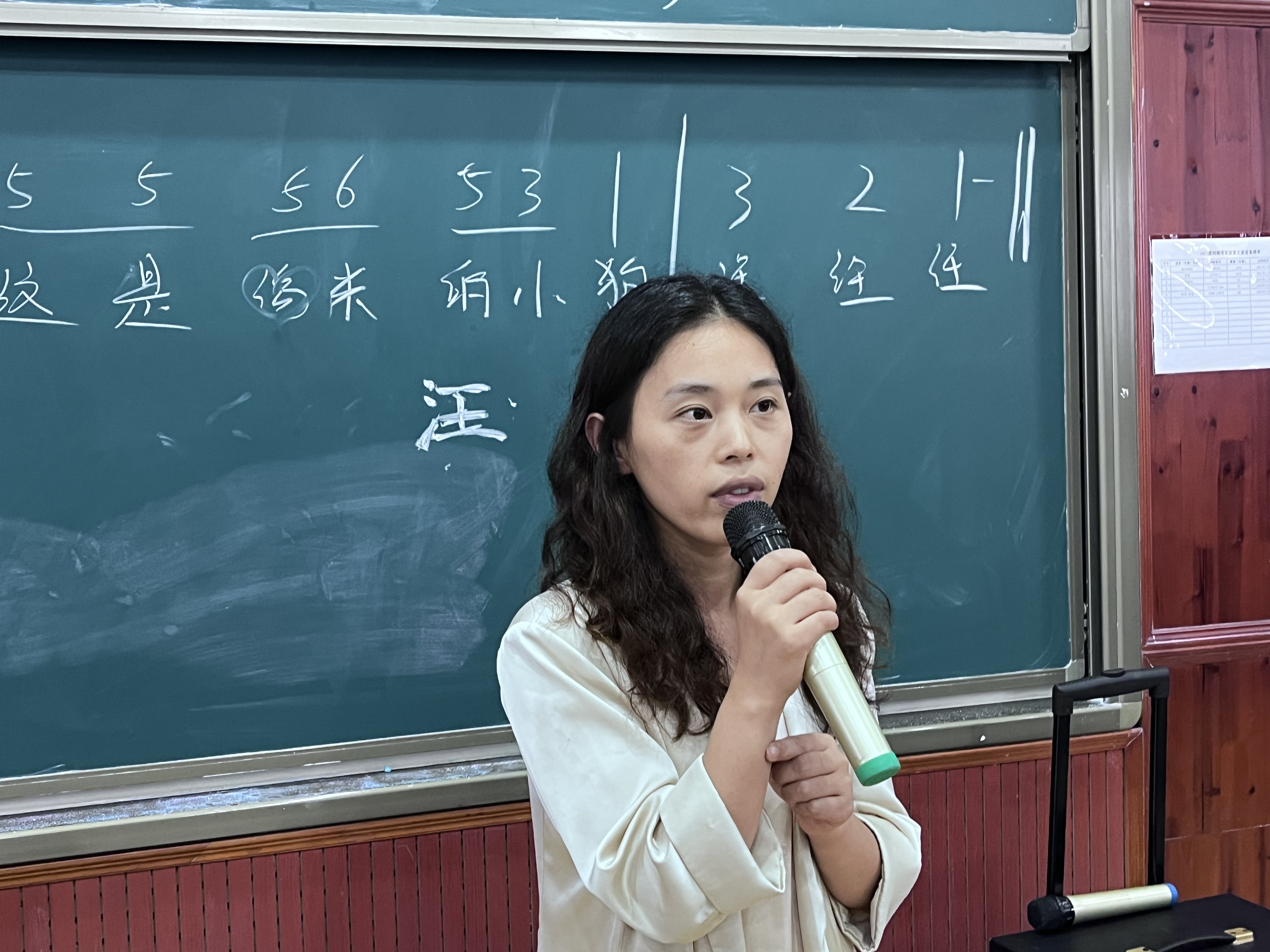 【就业新闻】管理学院顺利举行璧城鸿爱幼儿园招聘会