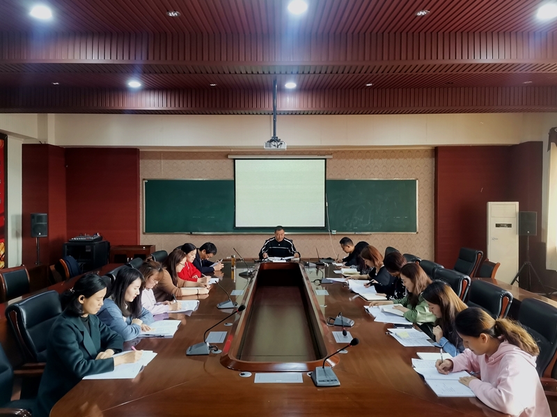 退役军人学院党支部认真组织学习《中国共产党普通高等学校基层组织工作条例》